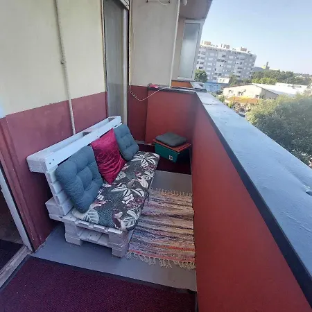 Val Apartman *