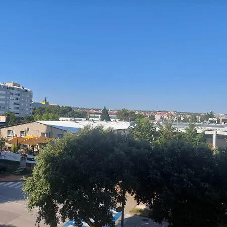 Val דירה *